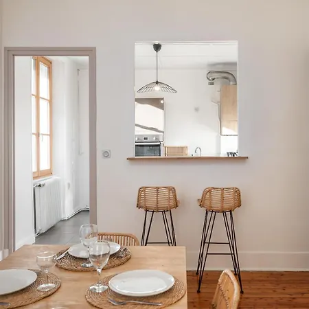 Apartment Spacieux Et Chaleureux Coeur De *
